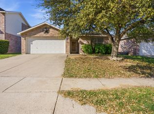 3825 Cane River Rd, Fort Worth, TX 76244