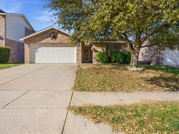 3825 Cane River Rd, Fort Worth, TX 76244