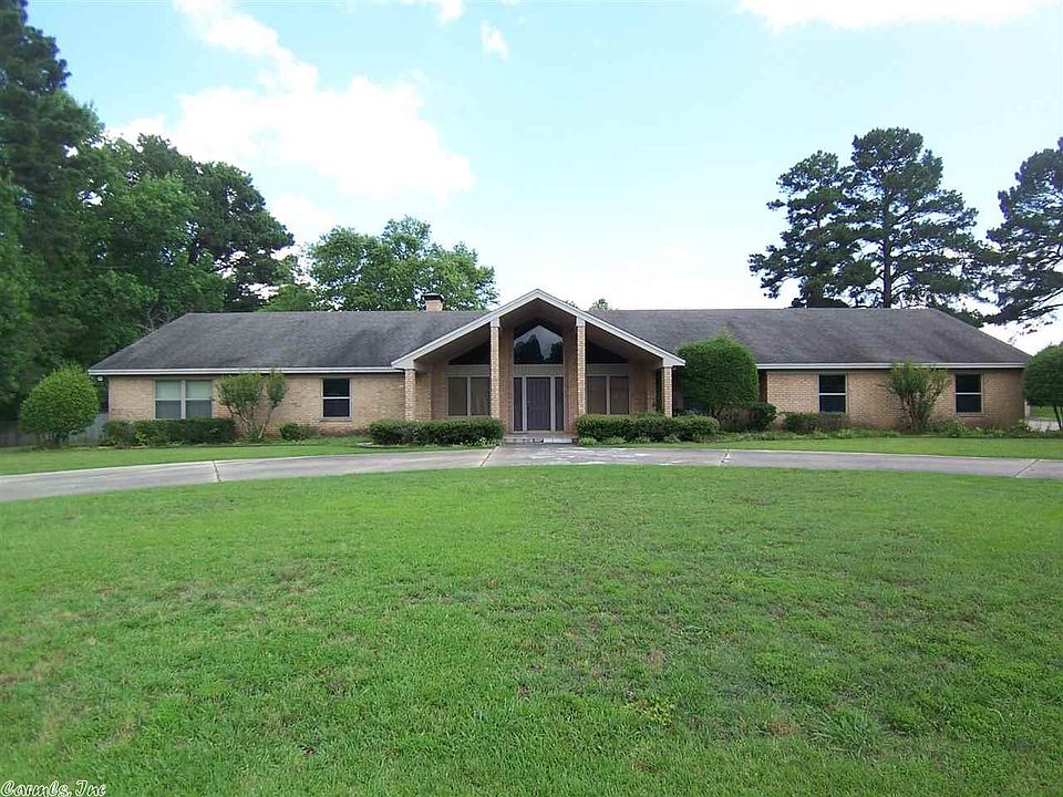 1st image of 111 Birdie Ln