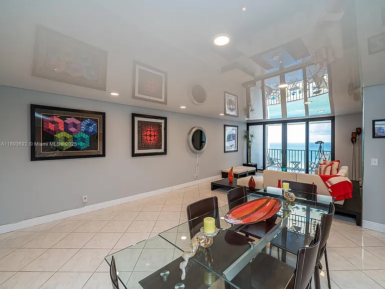 2401 S Ocean Dr — Photo 5