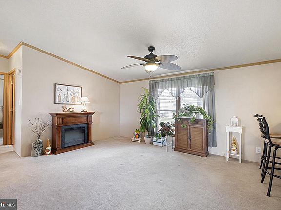 5th image of 34 Adriane Ct #707
