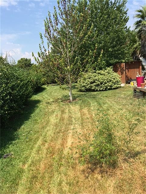 2nd image of 226 5th St