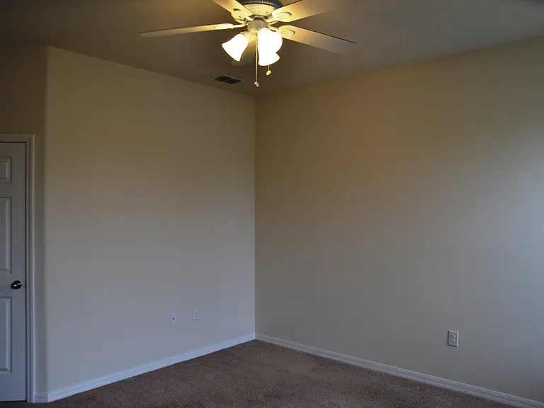 7480 Azalea Cove Cir — Photo 6