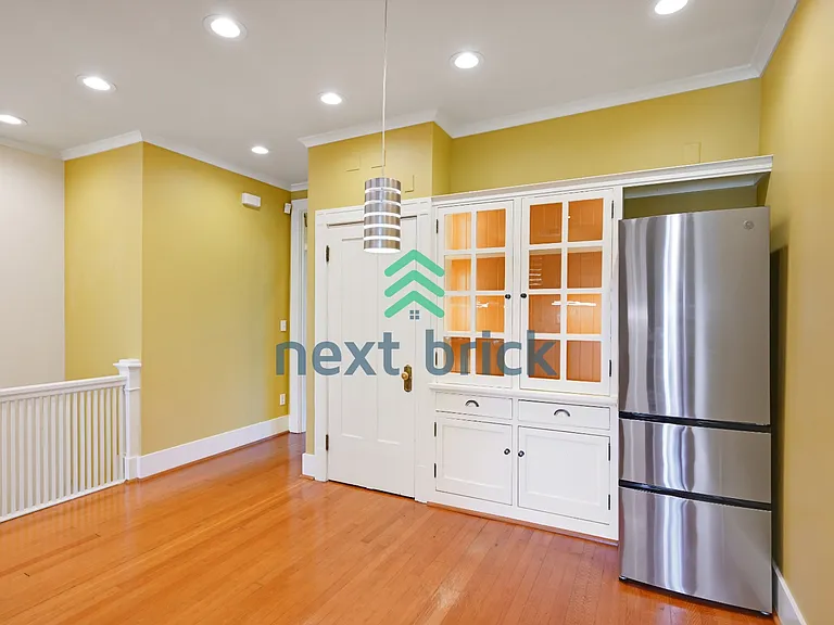 2913 Franklin Ave E #B — Photo 9