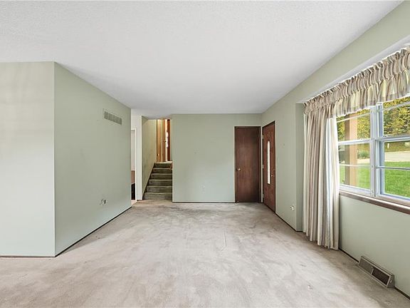 5th image of 6108 NW 49th Ter