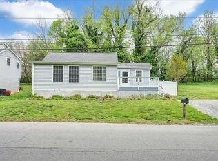 430 Tinker Ave, Vinton, VA 24179