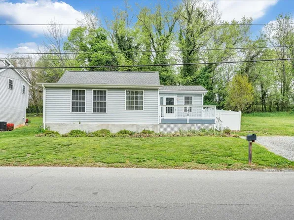 430 Tinker Ave, Vinton, VA 24179