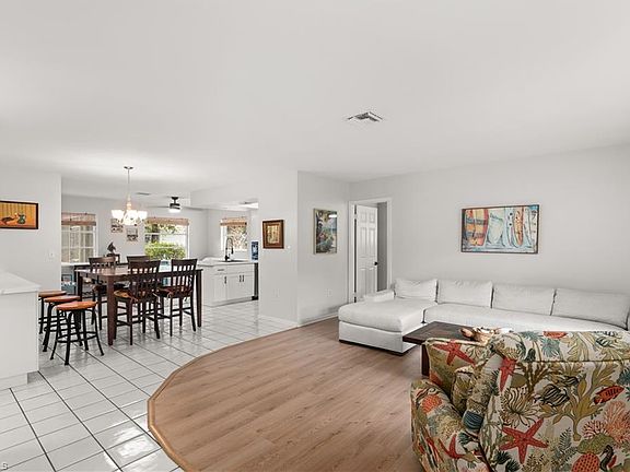 3rd image of 4448 POMPANO