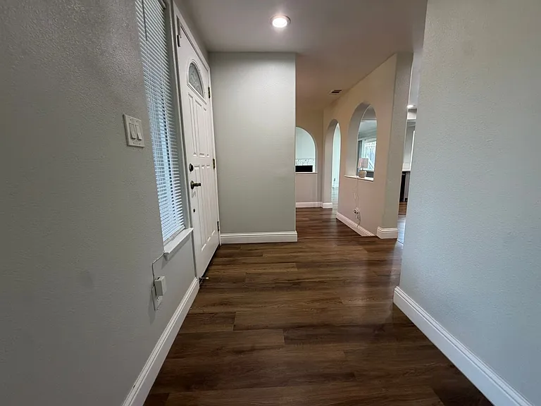 8267 Moorhaven Way — Photo 7