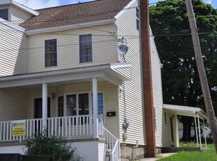 51 N Railroad Ave, Frackville, PA 17931