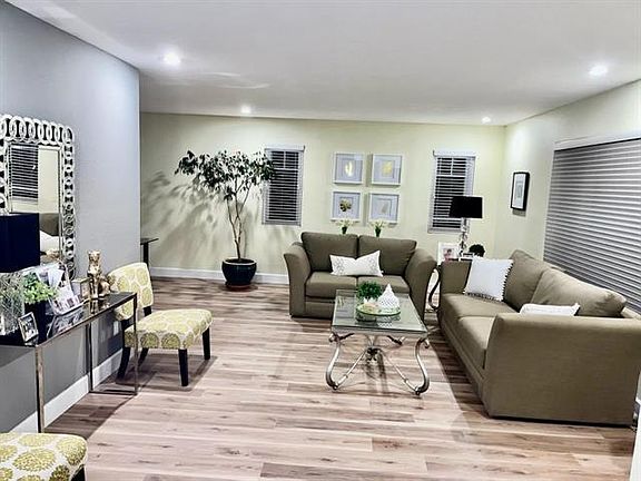 3rd image of 2651 Glen Farm Ct