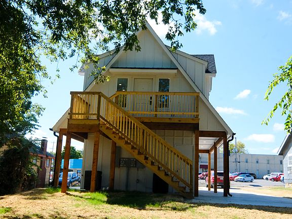 4th image of 4723 E 4th Pl #1 & 2