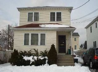 19415 110th Ave, Saint Albans, NY 11412