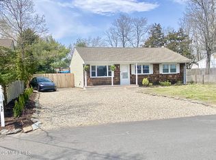 32 Birch Dr, Brick, NJ 08723
