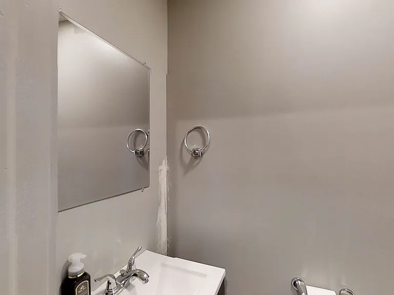1238 E Mound St — Photo 3