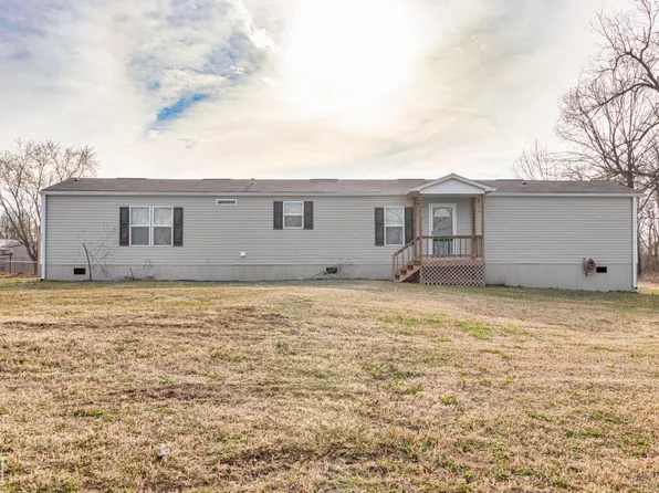 220 N Maple St, Reyno, AR 72462