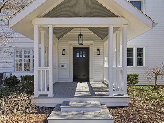 2nd image of 1130 Marion Rd