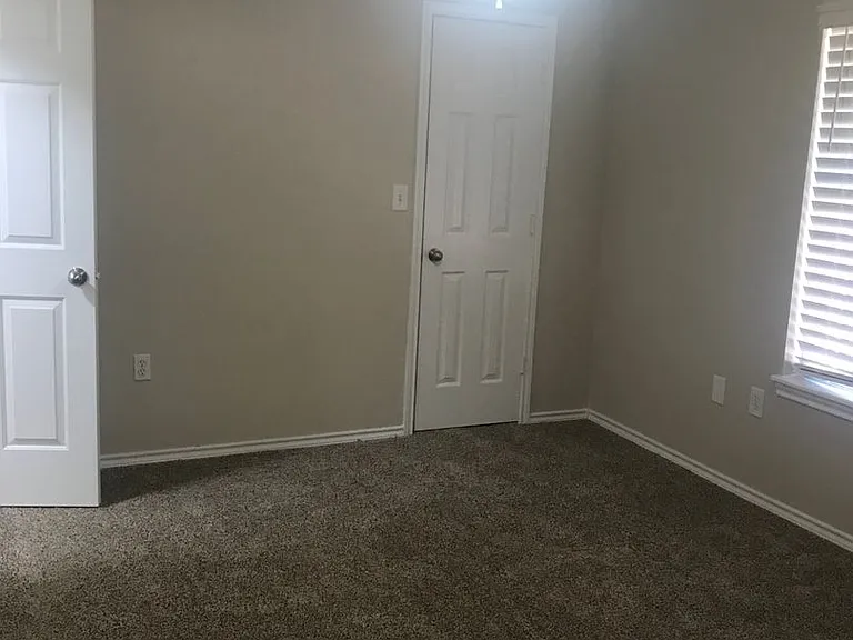 310 N Brentwood Ave — Photo 5