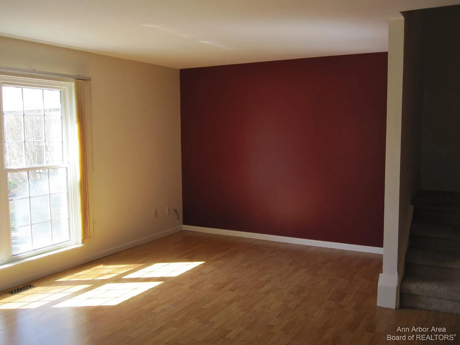 3 bed, 2.5 bath, 1280 sqft, $2,100 — Photo 4