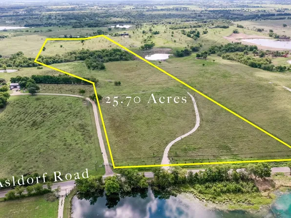 660 Alsdorf Rd, Ennis, TX 75119