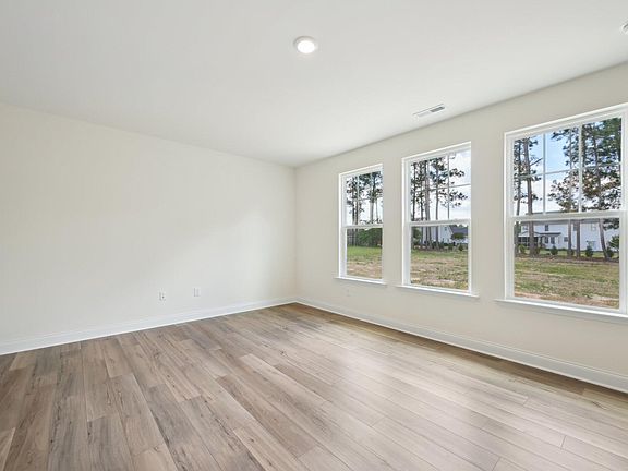 3rd image of 1040 Bolton Pointe Dr