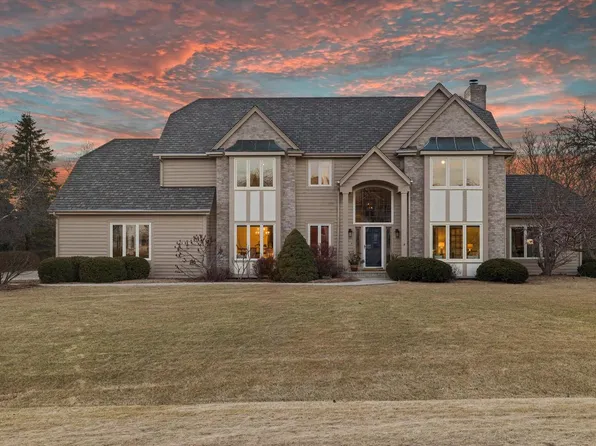 10431 North Gazebo Hill PARKWAY EAST East, Mequon, WI 53092