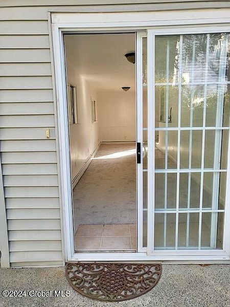 3rd image of 42 Bolivar Avenue