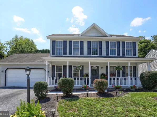 55 Sweet Arrow Dr, Hummelstown, PA 17036