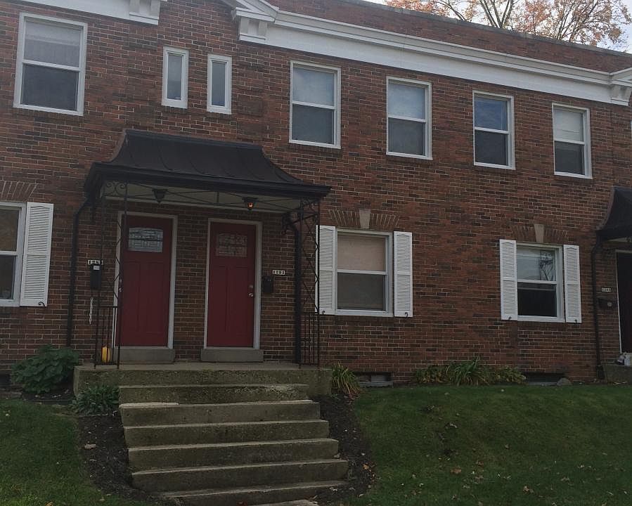 2nd image of 1289 Thornwood Pl