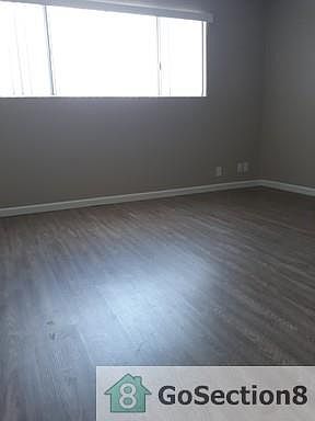 3rd image of 322 W 9th St #5