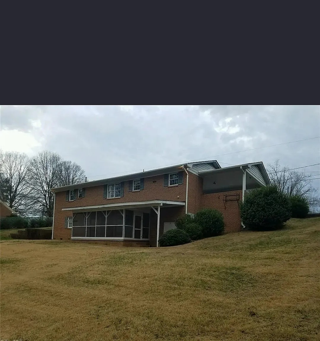 3 bed, 2603 sqft, $1,800 — Photo 2