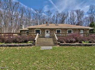 259 Station Hill Rd, Henryville, PA 18332