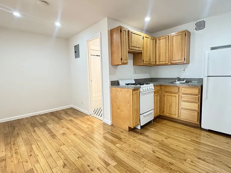 157 E 3rd St #2B — Photo 6