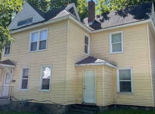 211 E Davenport St, Iowa City, IA 52245