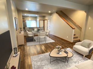 615 S 3rd St APT C, Selah, WA 98942