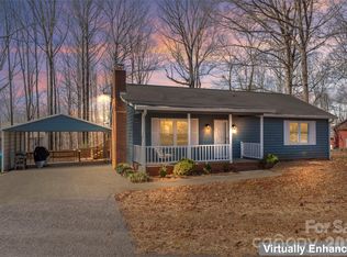 8615 Lochinvar Dr, Charlotte, NC 28227