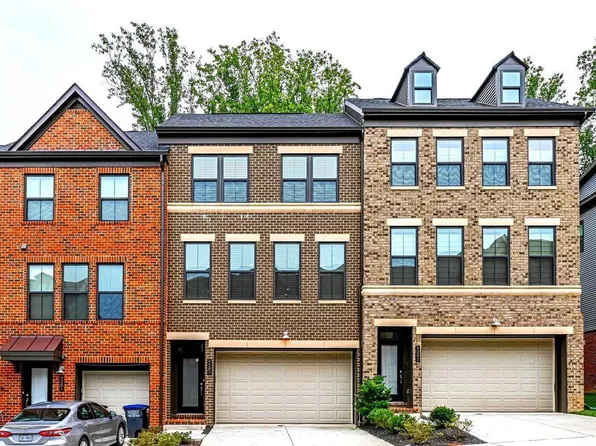 9283 Wood Violet Ct, Fairfax, VA 22031