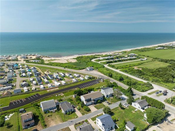 27 Holden Rd, South Kingstown, RI 02879