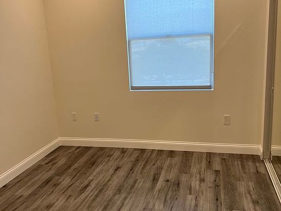 3rd image of 625 S Pacific Ave #502