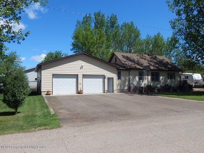 28 3rd St W, Taylor, ND, 58656