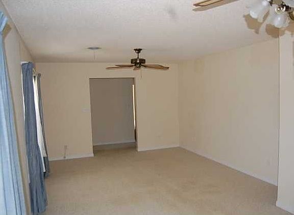 3rd image of 4175 Danamar Dr