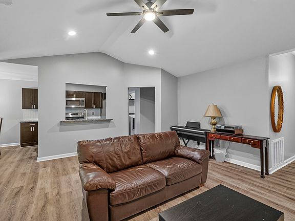5th image of 12908 Westglen Dr