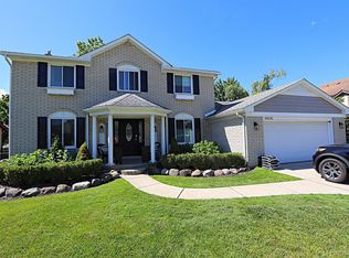38235 Mallory Dr, Livonia, MI 48154