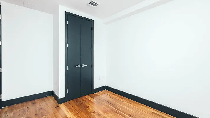 Rented by Nooklyn NYC LLC | media 36