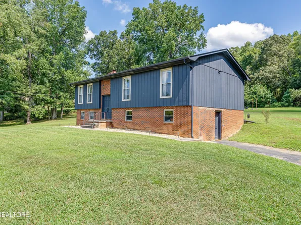 1519 Shadowood Dr, Maryville, TN 37803