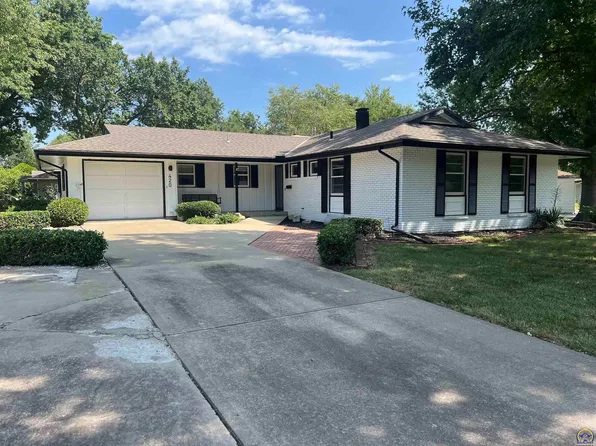 420 Dakota St, Lawrence, KS 66046