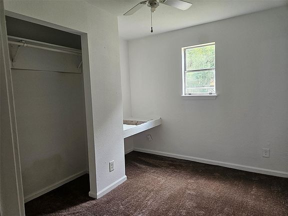 5th image of 302 Grayless St