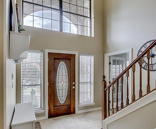 3rd image of 1829 Hamilton Dr