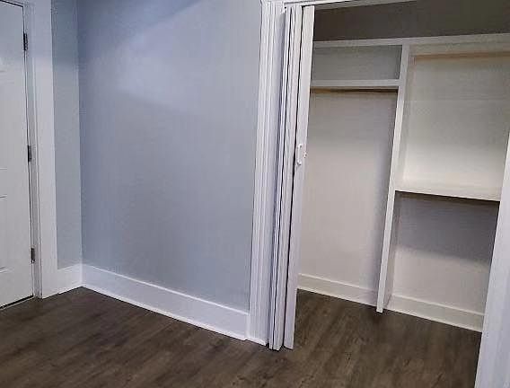 4th image of 90 Harbor Ave Floor 1