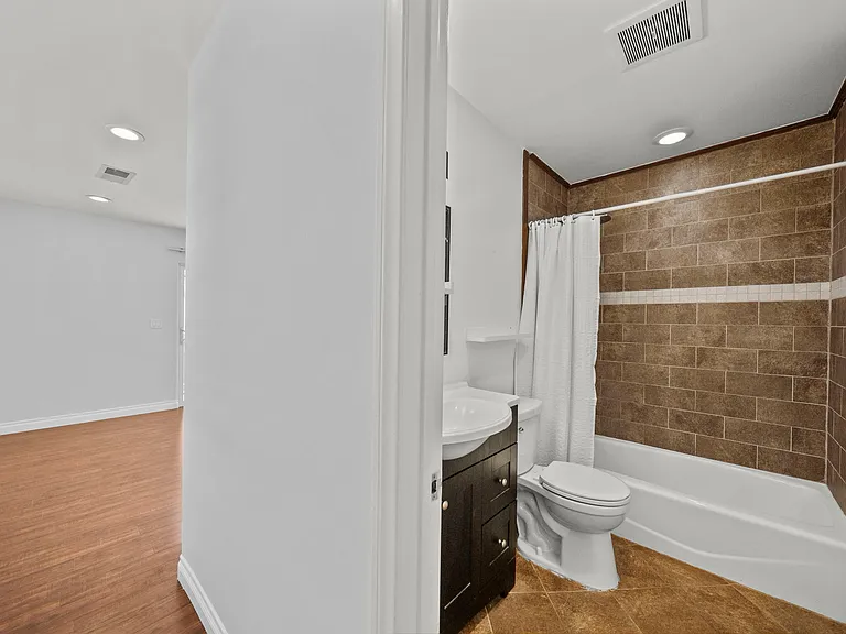 7707 Apperson St — Photo 11
